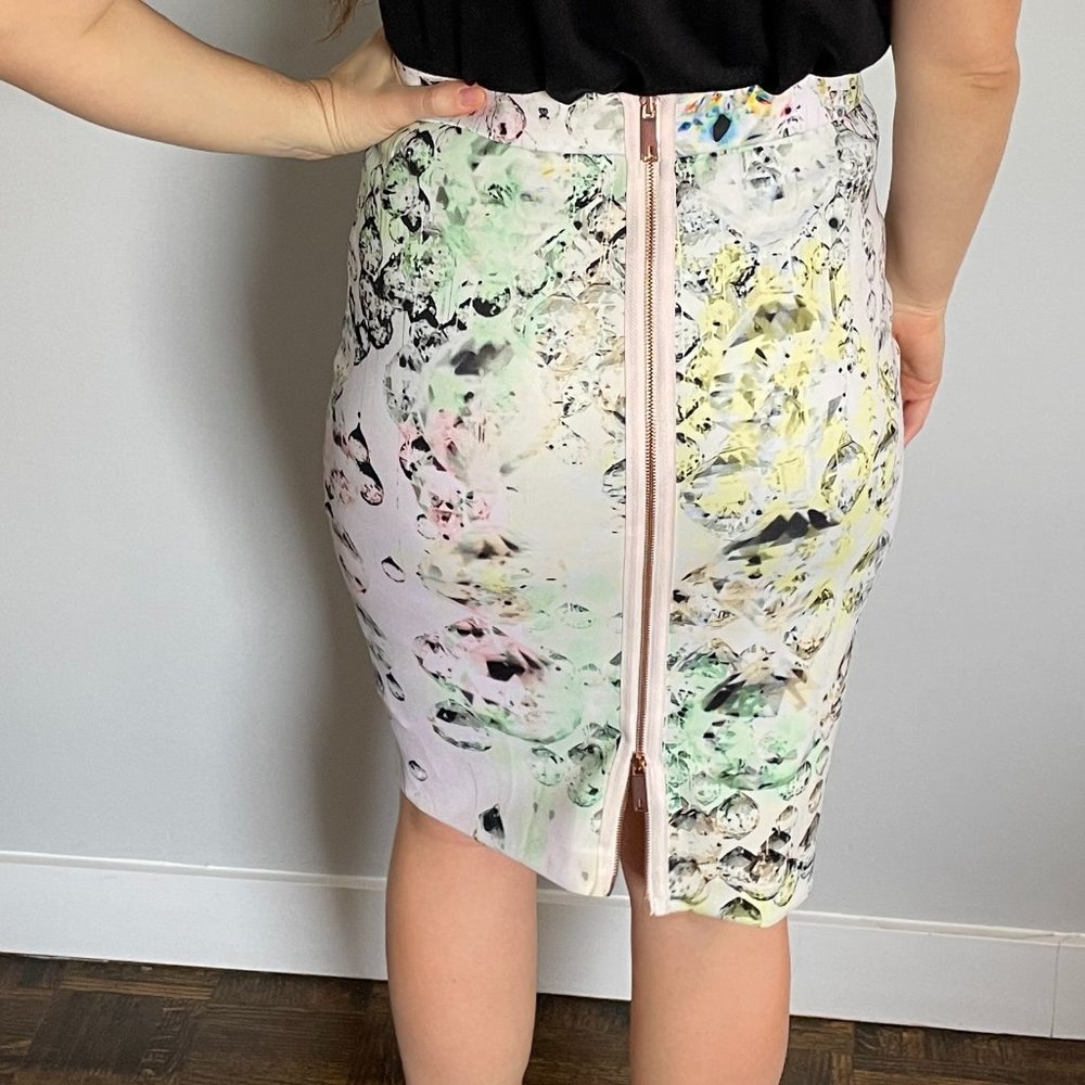 Ted Baker Pencil Skirt with Exposed Zip Back (fits like a 4-6)